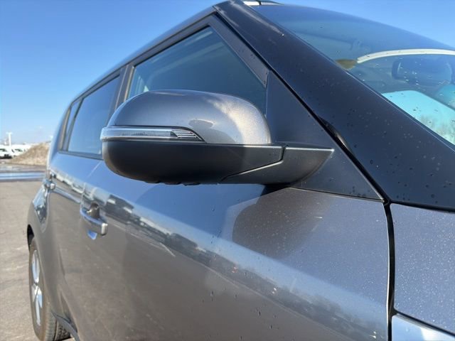 Used 2018 Kia Soul EV + w/ Sun & Fun Package image 9