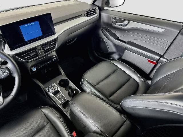 Certified 2024 Ford Escape Platinum AWD/4WD image 11