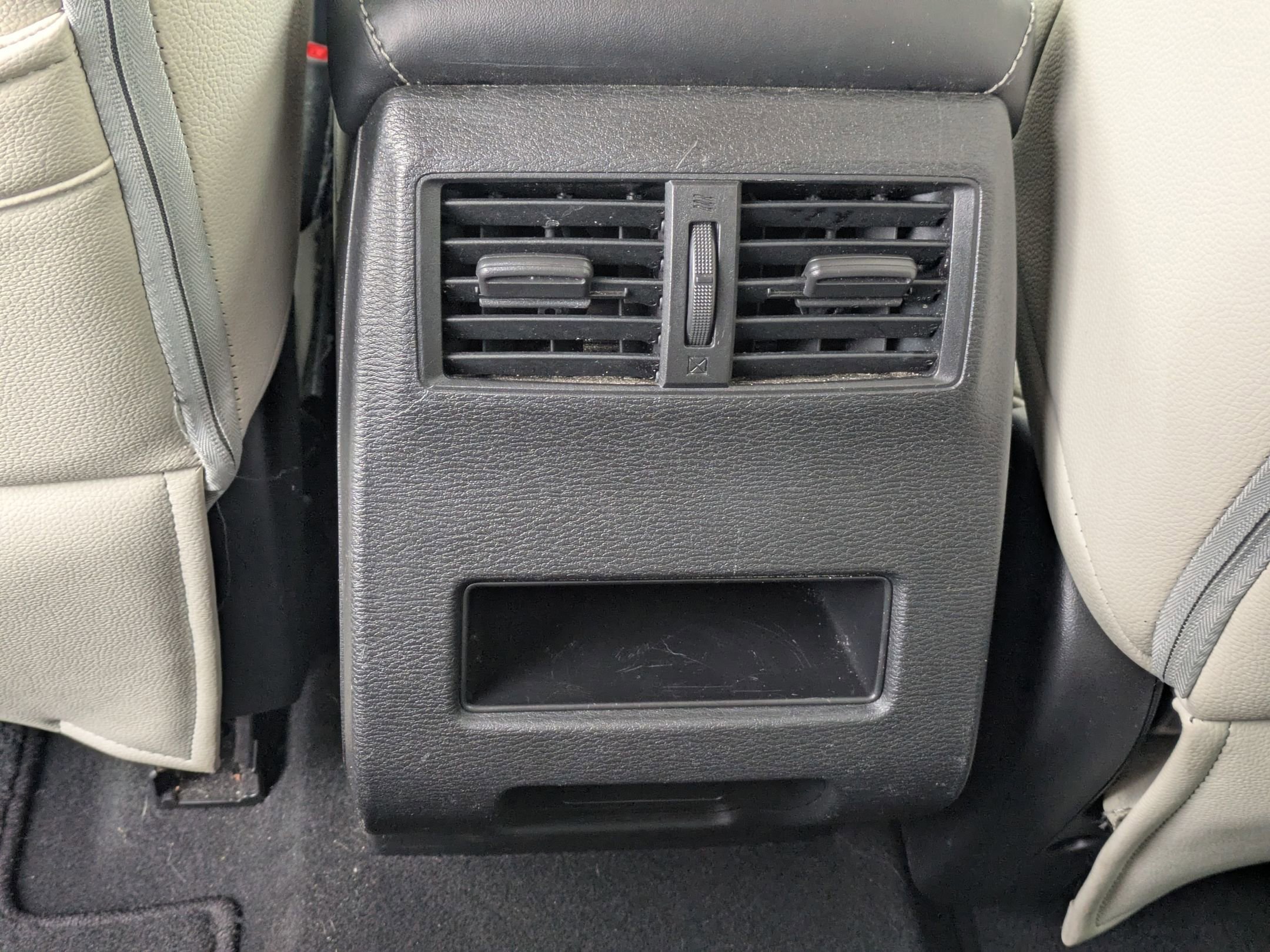 Used 2022 Mitsubishi Outlander ES image 27