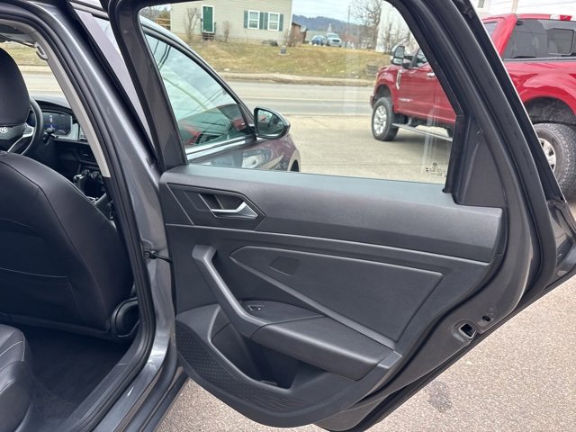 Used 2024 Volkswagen Jetta SE image 34