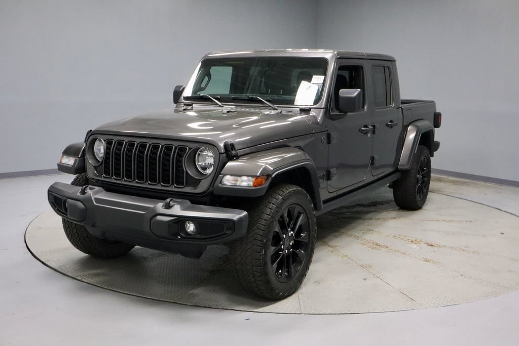Used 2024 Jeep Gladiator Sport AWD/4WD image 6