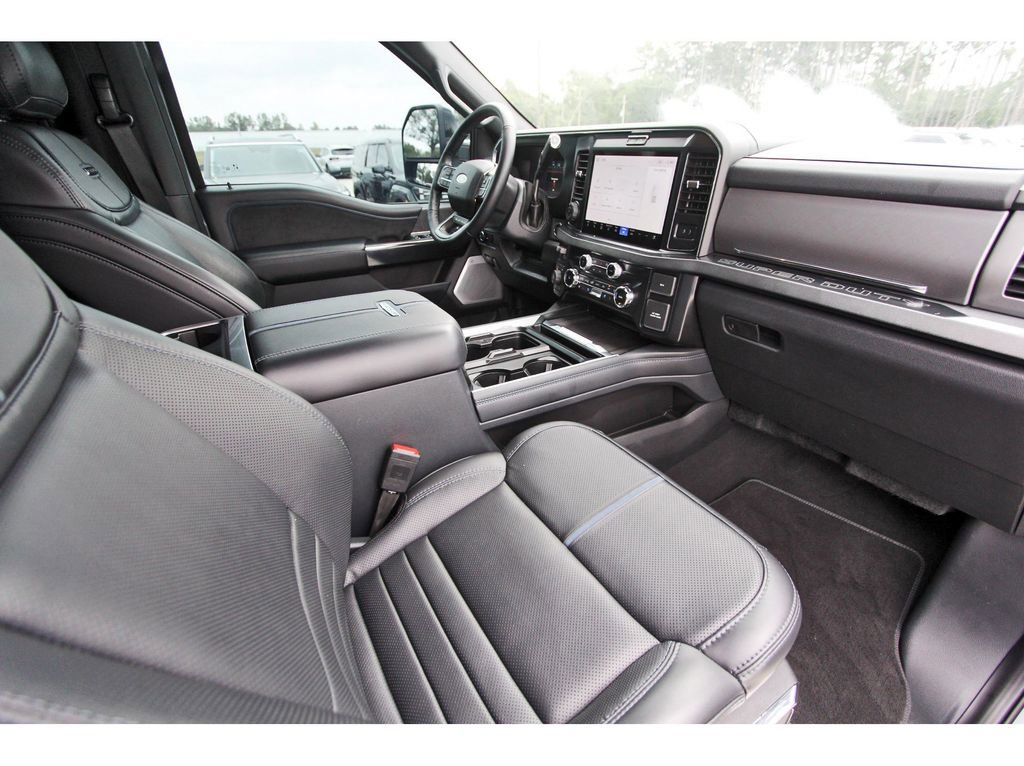 Certified 2025 Ford F350 Platinum w/ FX4 Off-Road Package AWD/4WD image 29