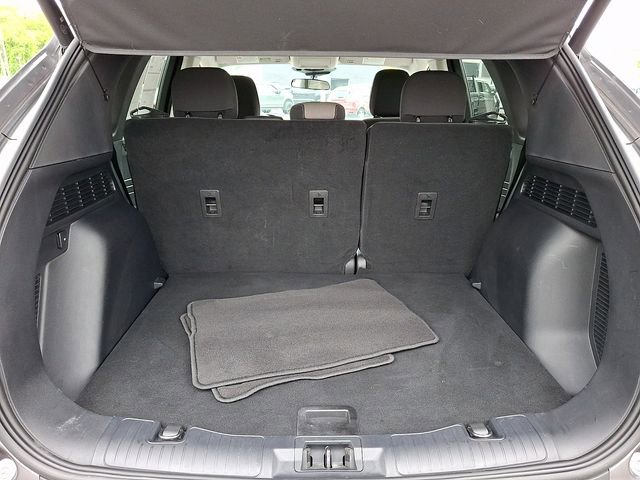 Certified 2022 Ford Escape SE w/ SE Sport Appearance Package FWD image 28