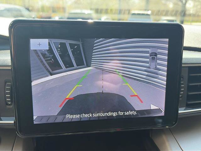 Certified 2023 Ford Explorer XLT w/ Equipment Group 202A AWD/4WD image 34