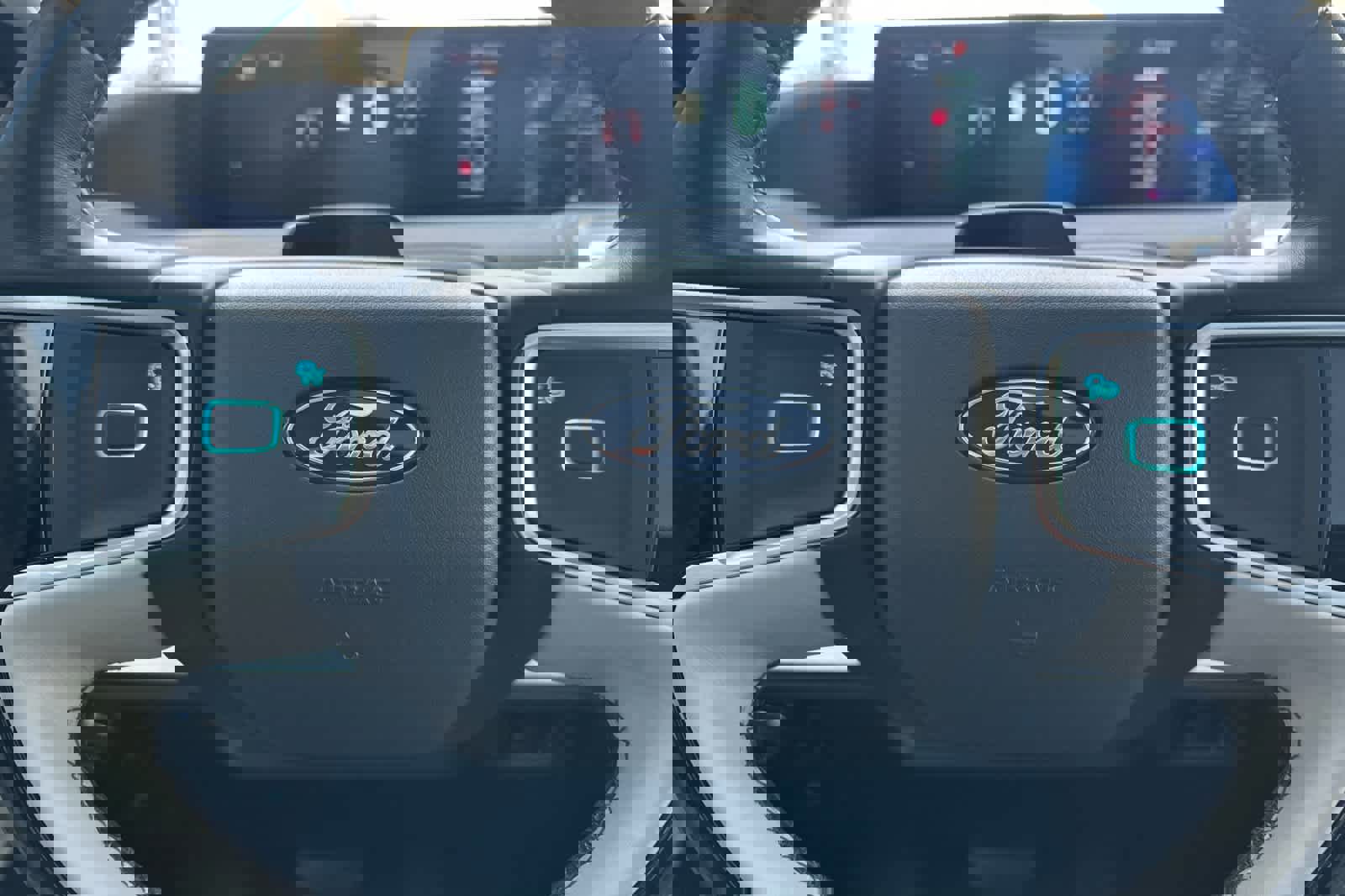 Certified 2025 Ford Expedition Platinum image 25