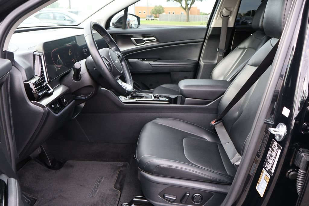 Used 2023 Kia Sportage EX FWD image 29