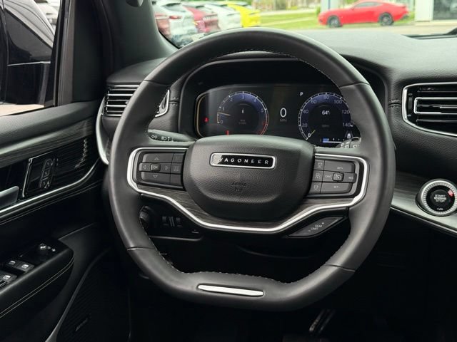 Used 2023 Jeep Wagoneer Series II AWD/4WD image 19
