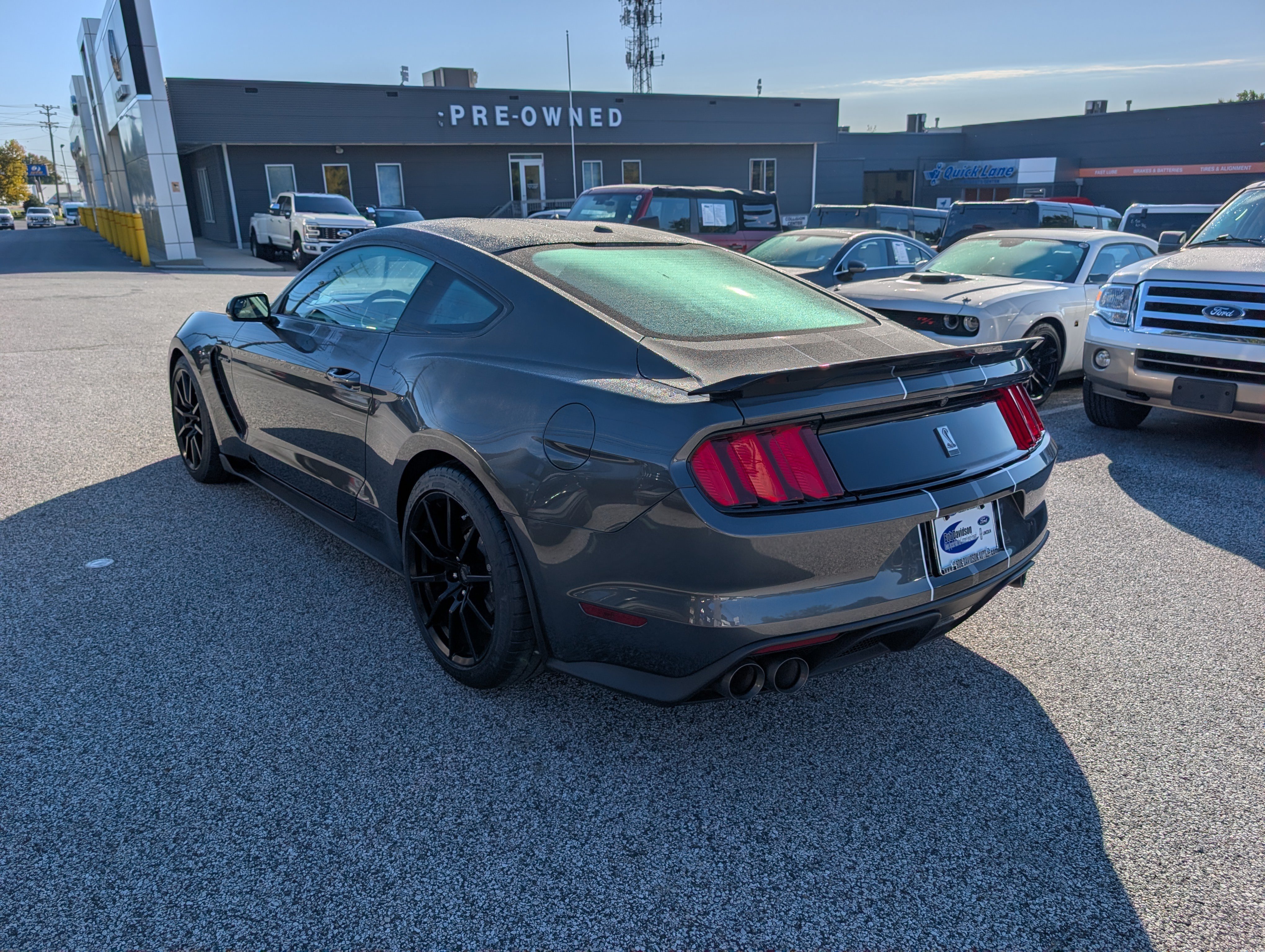 Certified 2018 Ford Mustang Shelby GT350 w/ Electronics Package RWD image 5
