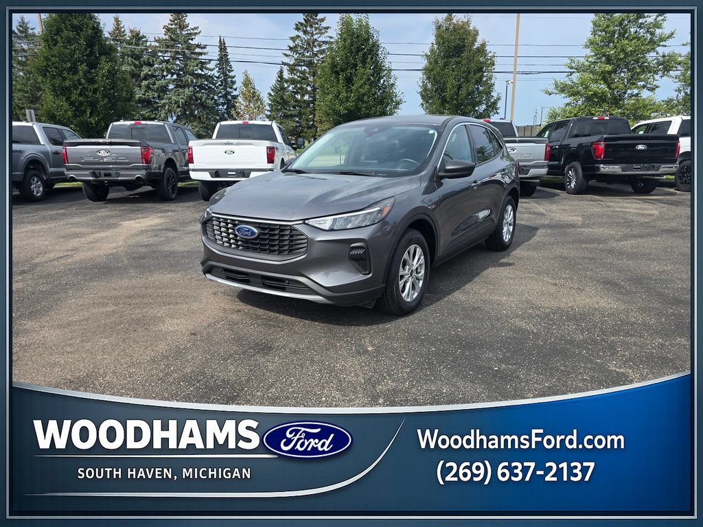 Certified 2023 Ford Escape Active AWD/4WD image 1