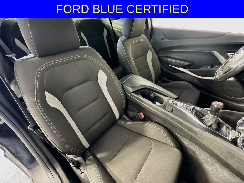 Used 2019 Chevrolet Camaro SS RWD image 27