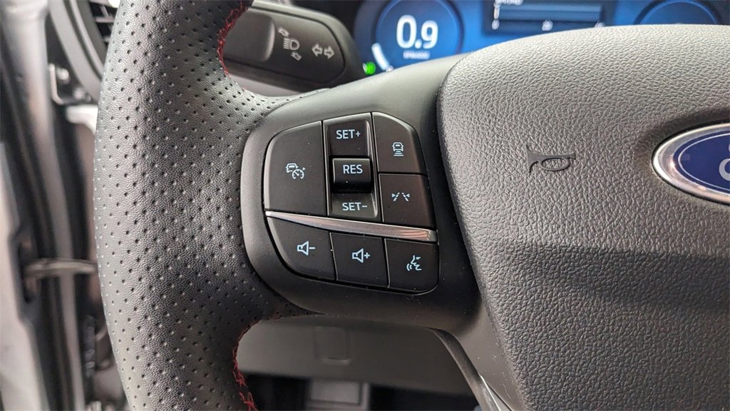 Certified 2023 Ford Escape ST-Line Elite image 31