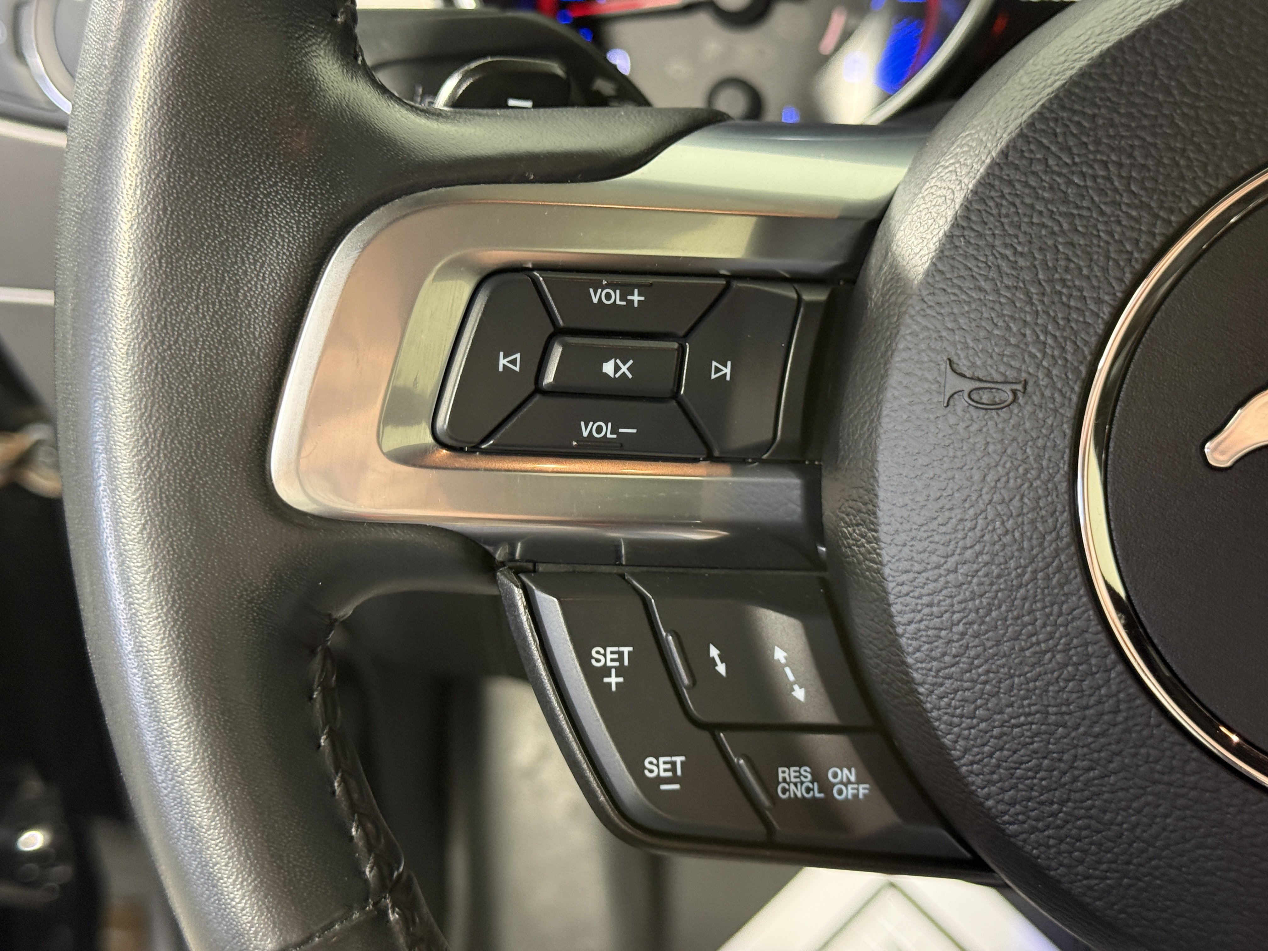 Certified 2021 Ford Mustang GT Premium w/ Black Accent Package RWD image 25