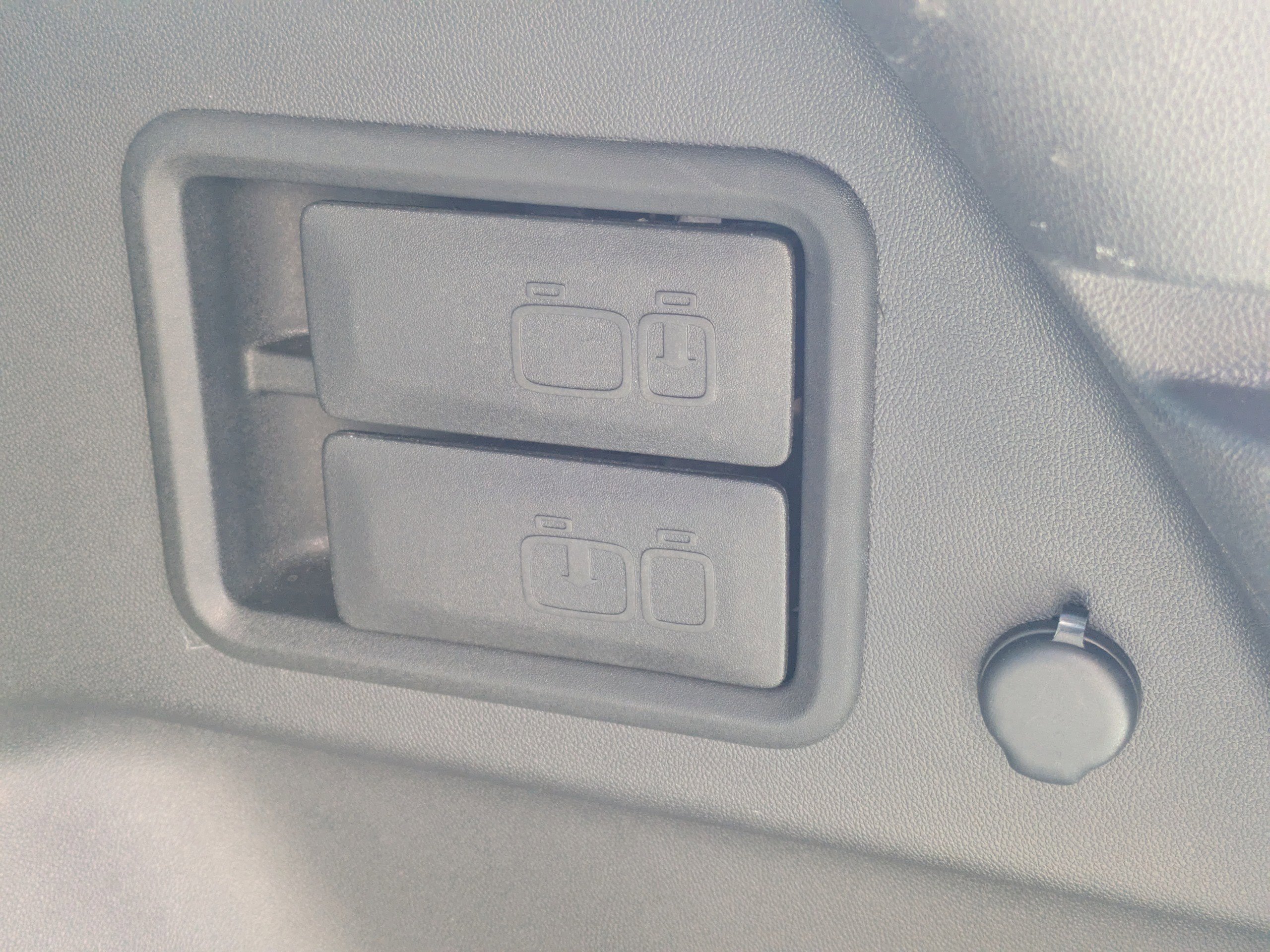 Used 2024 GMC Terrain SLE image 12