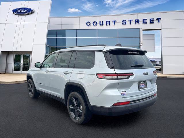 Used 2025 Jeep Grand Cherokee L Altitude AWD/4WD image 7