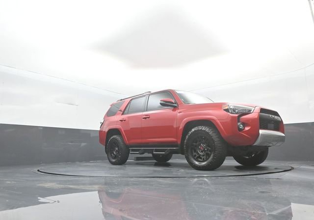 Used 2024 Toyota 4Runner TRD Off-Road Premium w/ Off Road Premium Plus Package AWD/4WD image 32