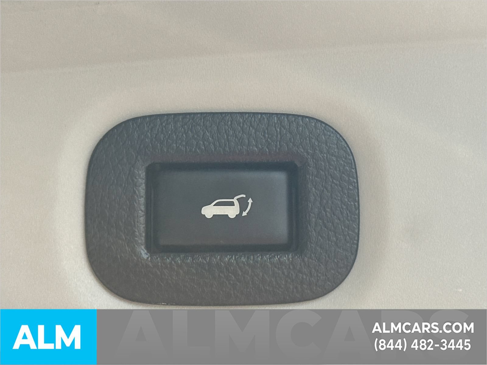 Used 2019 Nissan Rogue SV w/ Premium Package FWD image 22