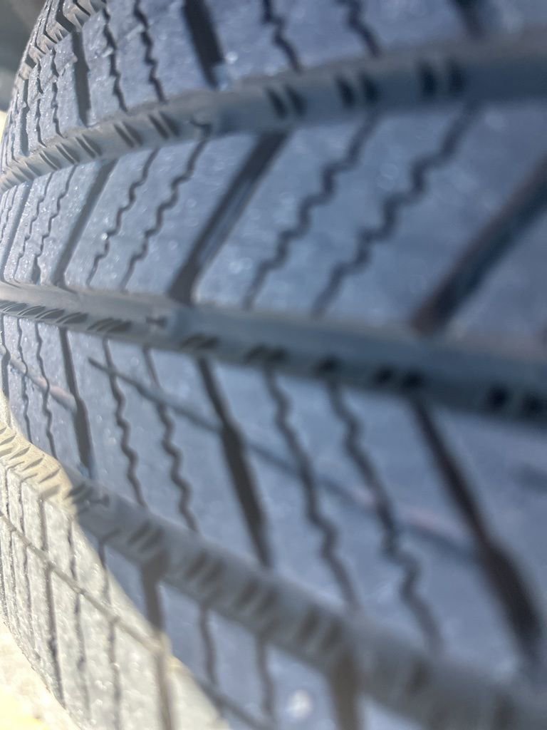 Used 2021 Toyota RAV4 LE image 10