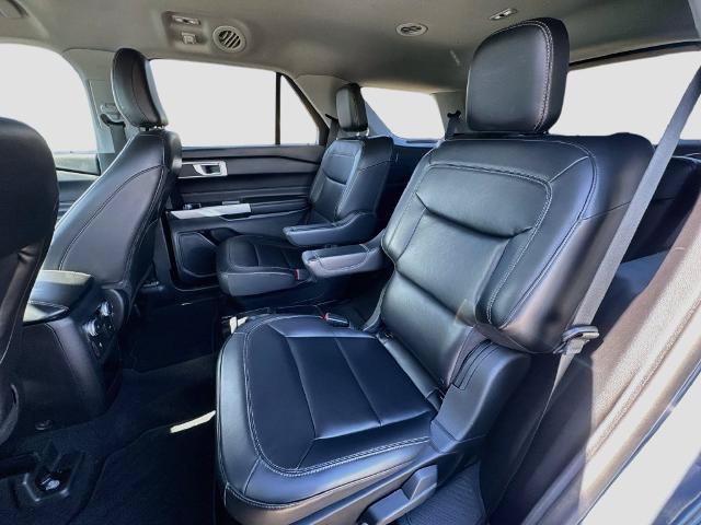 Certified 2021 Ford Explorer XLT w/ Equipment Group 202A AWD/4WD image 19