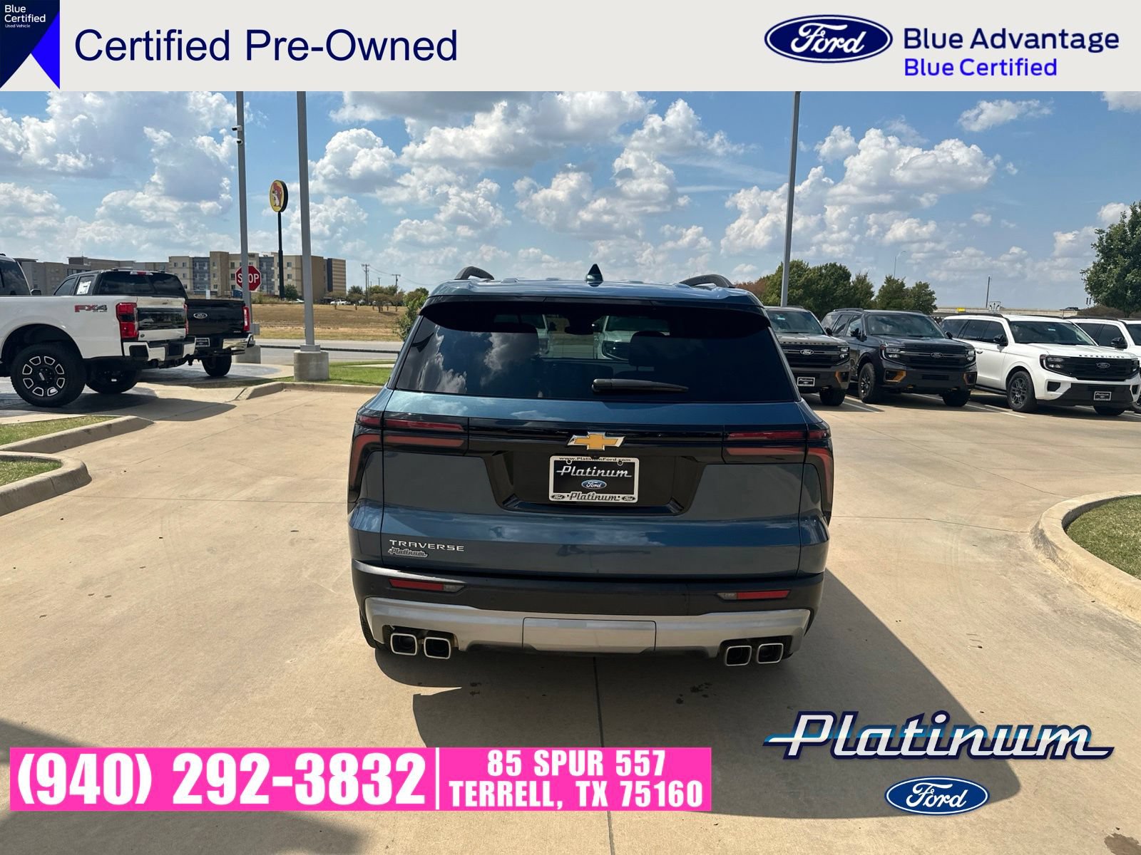 Used 2025 Chevrolet Traverse LT w/ Driver Confidence Package FWD image 4