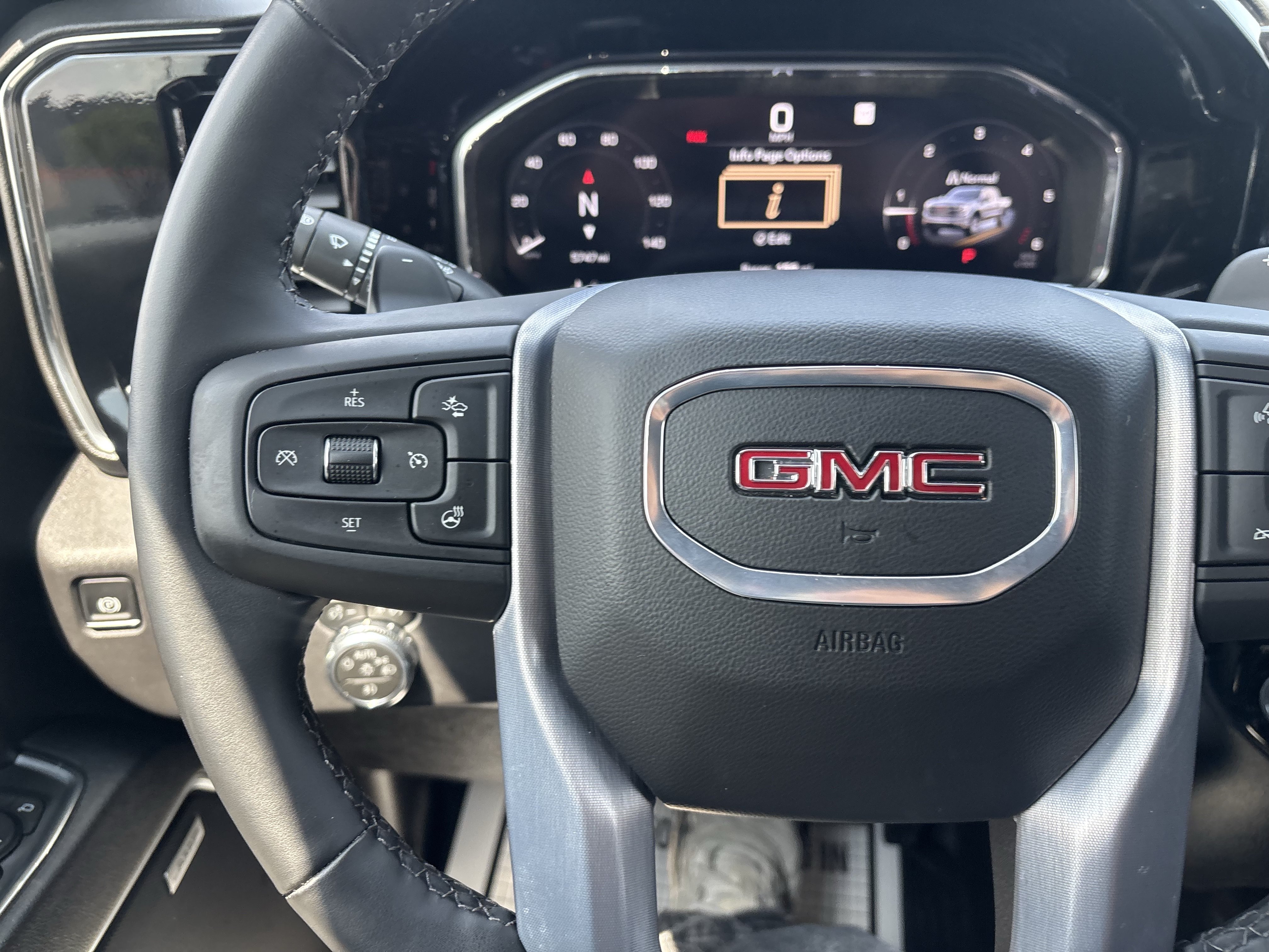 Used 2026 GMC Sierra 1500 SLT RWD image 29