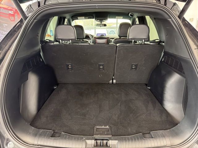 Certified 2025 Ford Escape ST-Line Select AWD/4WD image 8