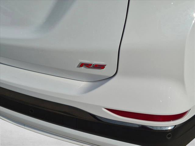 Used 2022 Chevrolet Equinox RS w/ LPO, Floor Liner Package FWD image 12