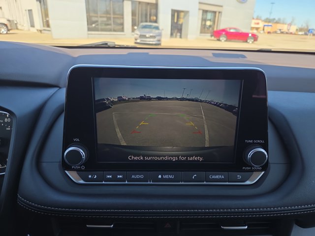 Used 2023 Nissan Rogue SV image 23