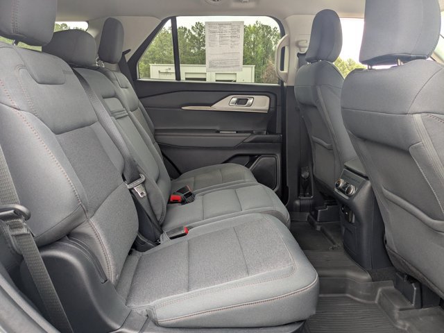Certified 2025 Ford Explorer Active AWD/4WD image 33