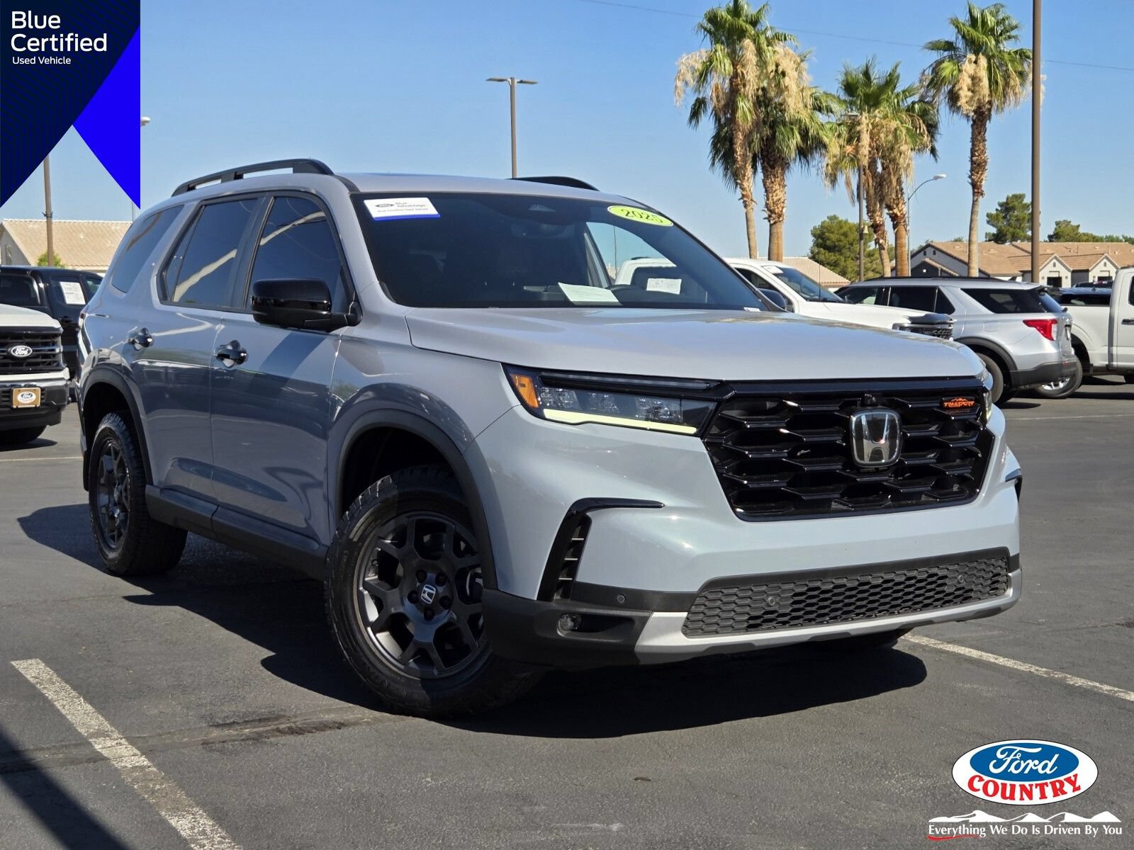 Used 2025 Honda Pilot TrailSport image 1