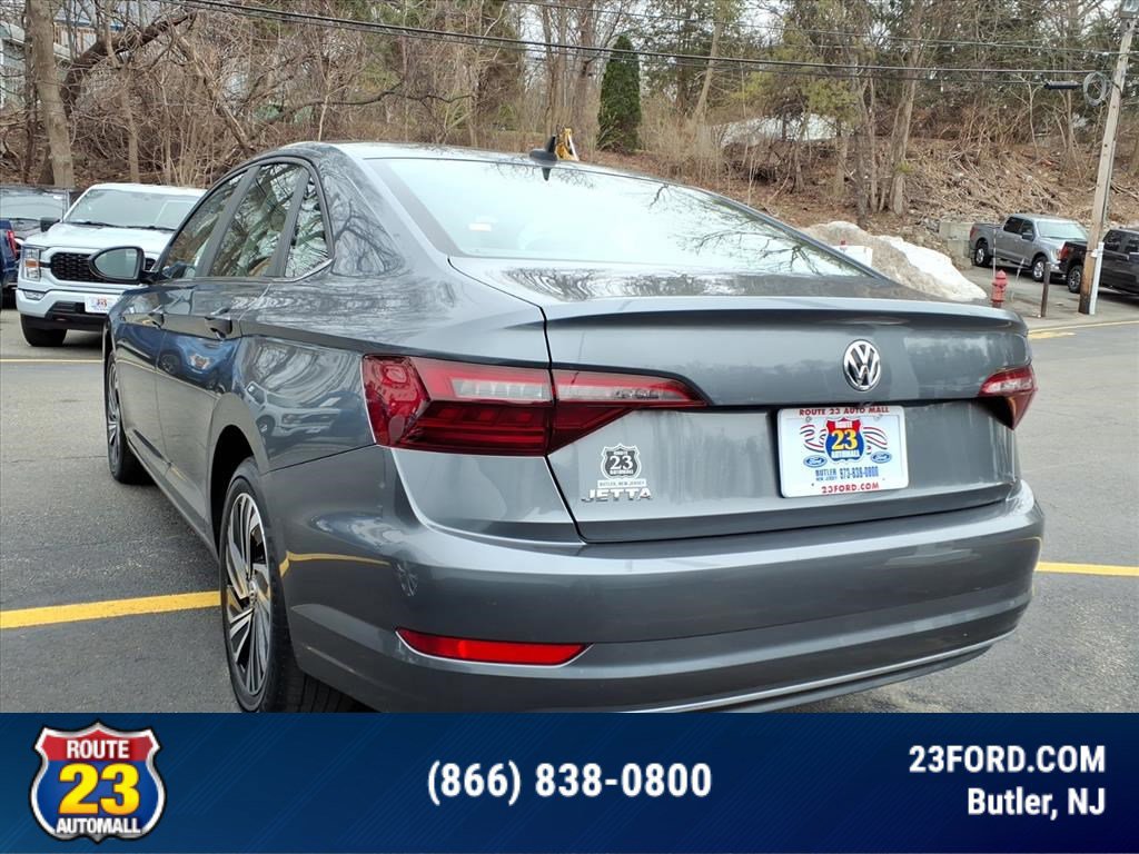 Used 2020 Volkswagen Jetta SEL image 3
