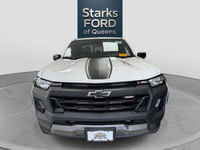 Used 2024 Chevrolet Colorado Trail Boss w/ Advanced Trailering Package AWD/4WD image 2