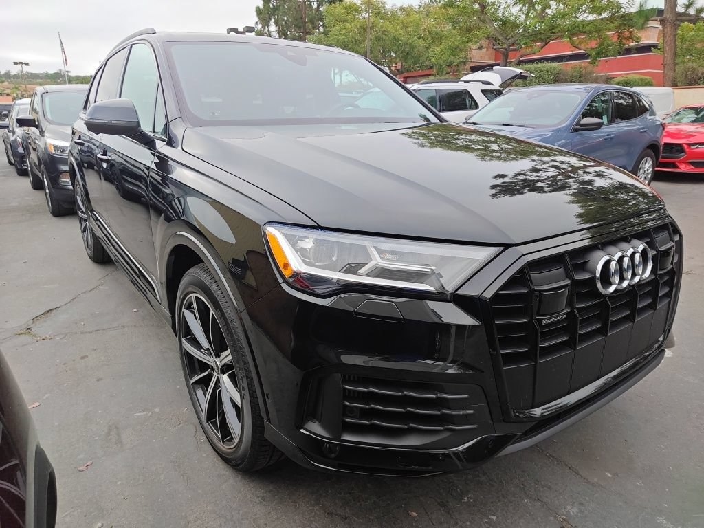 Used 2022 Audi Q7 3.0T Premium Plus w/ Premium Plus Package AWD/4WD image 22