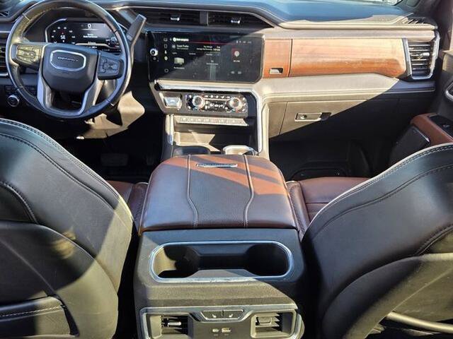 Used 2025 GMC Sierra 2500 Denali Ultimate AWD/4WD image 8