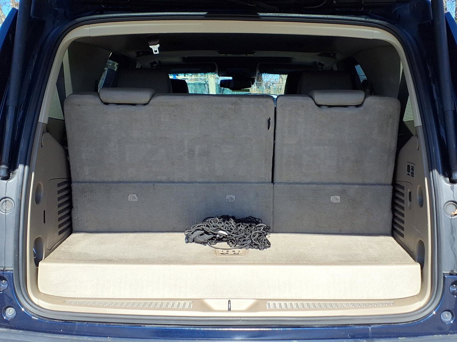 Used 2019 Chevrolet Tahoe LT w/ Luxury Package image 16