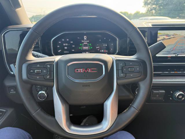 Used 2026 GMC Sierra 1500 SLT AWD/4WD image 12