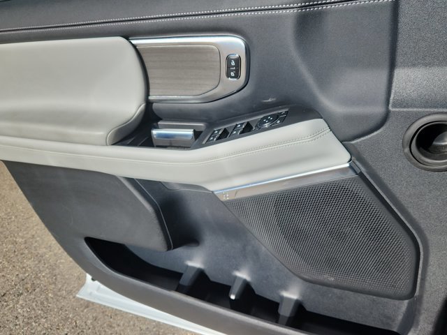 Certified 2025 Ford Expedition Max Platinum AWD/4WD image 9