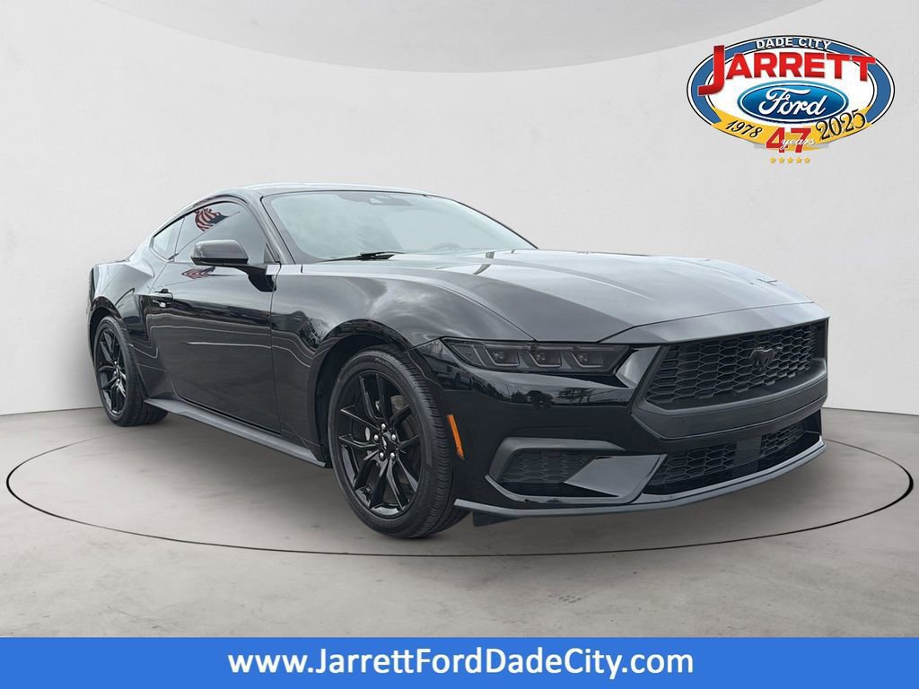 Certified 2025 Ford Mustang Coupe image 1