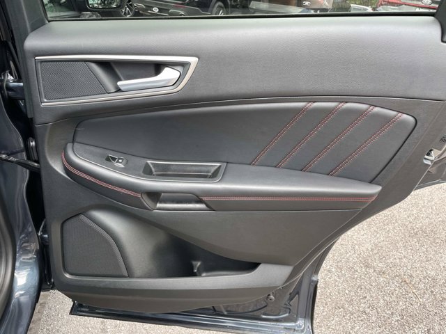 Certified 2024 Ford Edge ST-Line AWD/4WD image 23