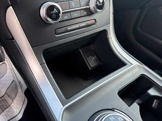 Certified 2024 Ford Edge SE image 35