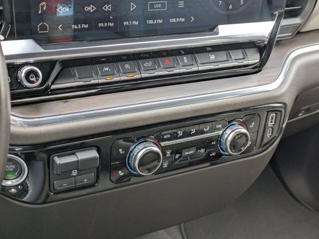 Used 2025 GMC Sierra 1500 SLT AWD/4WD image 23