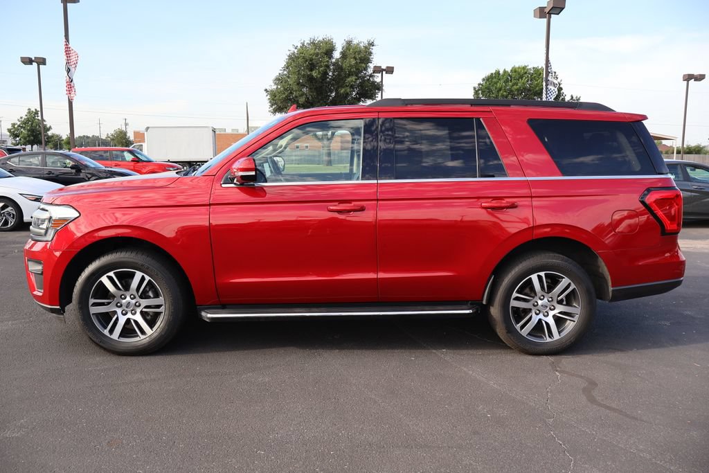 Certified 2022 Ford Expedition XLT RWD image 2