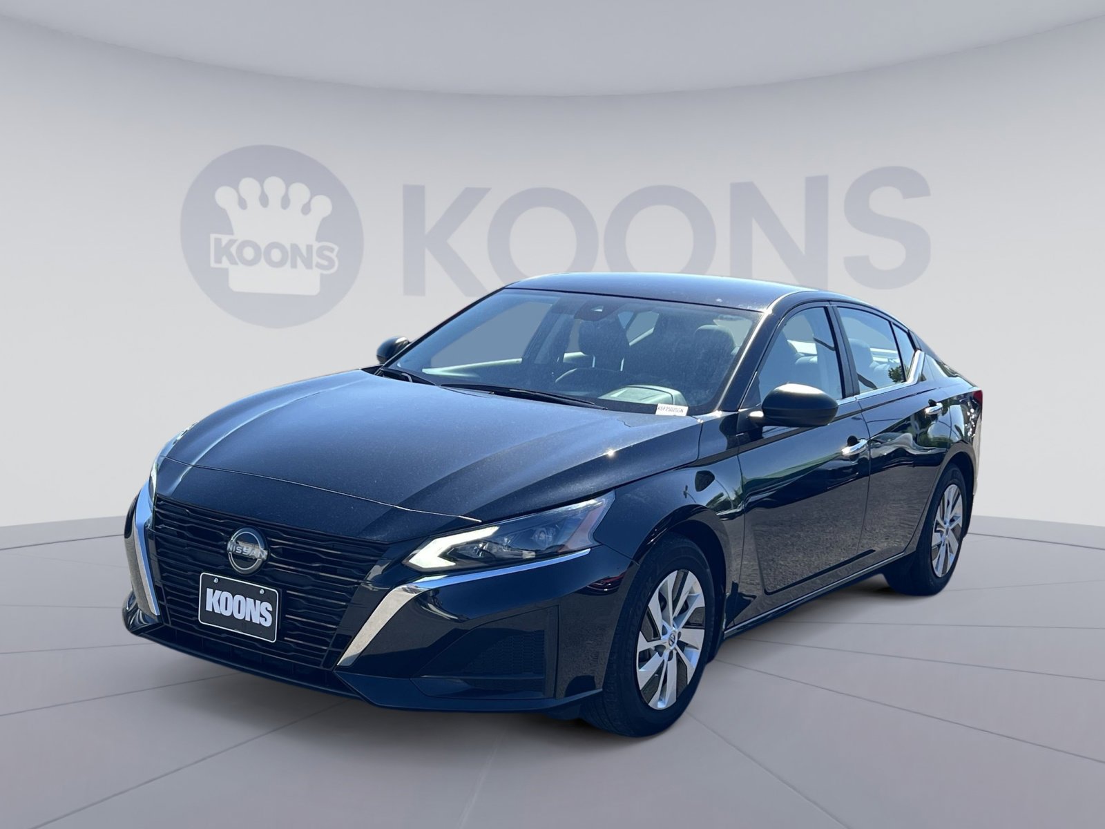 Used 2024 Nissan Altima 2.5 S FWD image 5