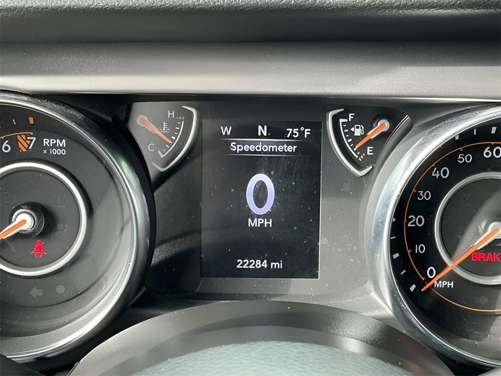 Used 2022 Jeep Wrangler Sport image 31