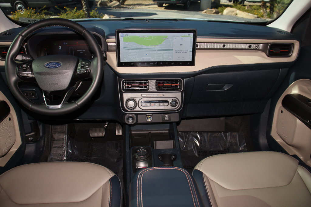 Certified 2026 Ford Maverick Lariat w/ 4K Tow Package AWD/4WD image 19