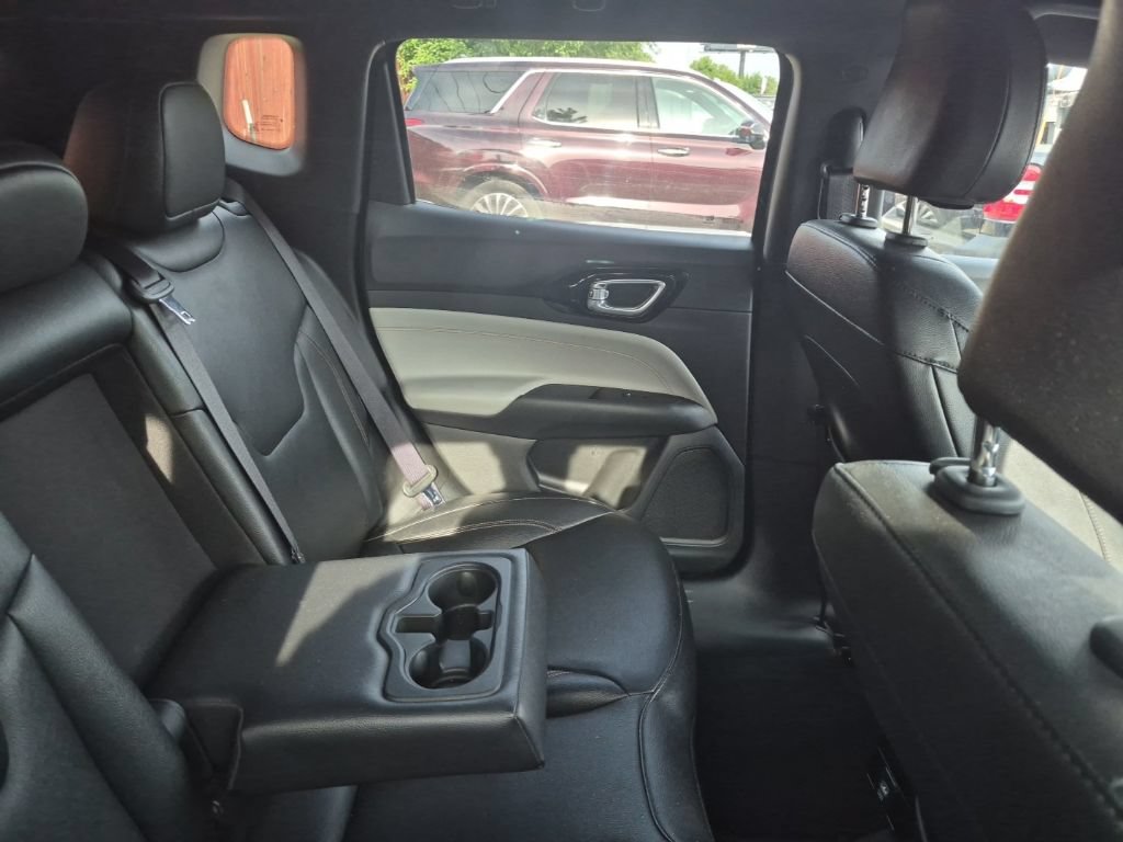 Used 2024 Jeep Compass Limited AWD/4WD image 18