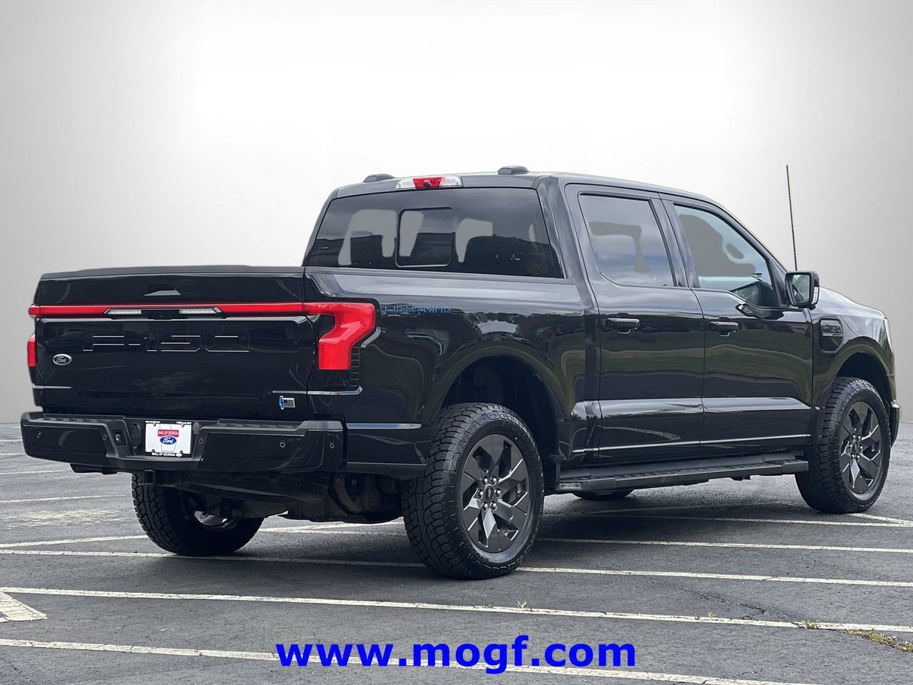 Certified 2023 Ford F150 Lightning Lariat w/ Equipment Group 511A High image 4