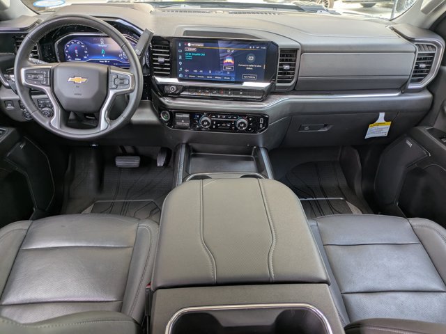 Used 2024 Chevrolet Silverado 2500 LTZ w/ LTZ Premium Package AWD/4WD image 15