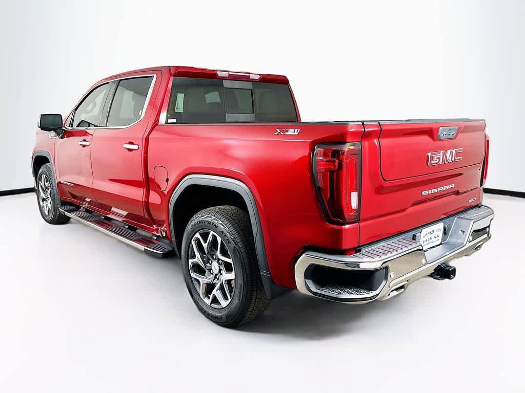 Used 2022 GMC Sierra 1500 SLT w/ SLT Premium Plus Package AWD/4WD image 4