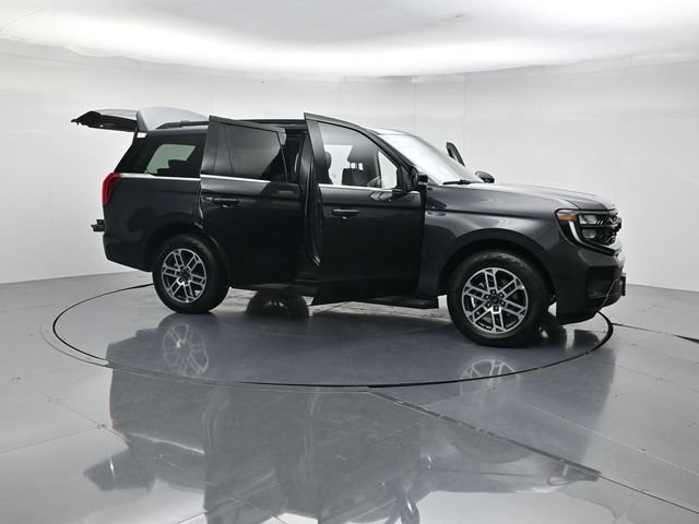 Certified 2025 Ford Expedition Active AWD/4WD image 61