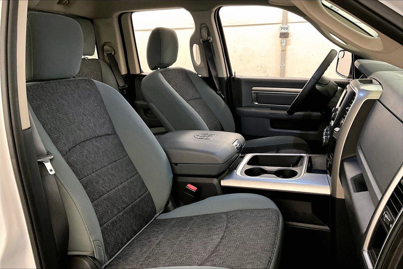 Used 2019 RAM 1500 Classic Warlock image 9